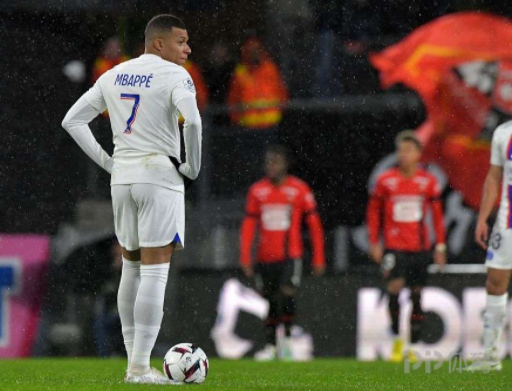 法甲-巴黎0-1客负雷恩 姆巴佩错失单刀多纳鲁马多次救险