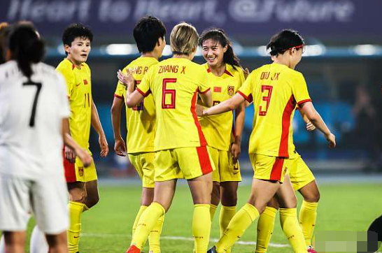 亚运女足-中国6-0狂胜乌兹别克头名晋级将对阵泰国 女足两场净胜22球
